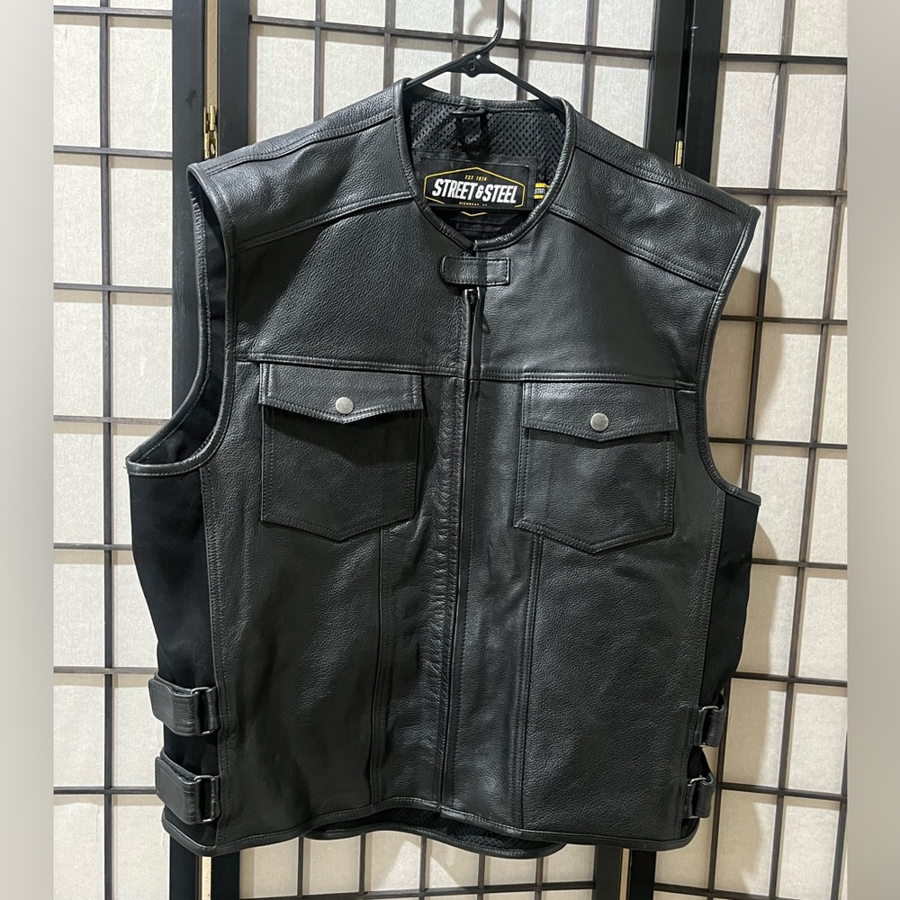 Street & Steel Black LEATHER MOTORCYCLE VEST, MESH LINING, MEN SIZE 4XL